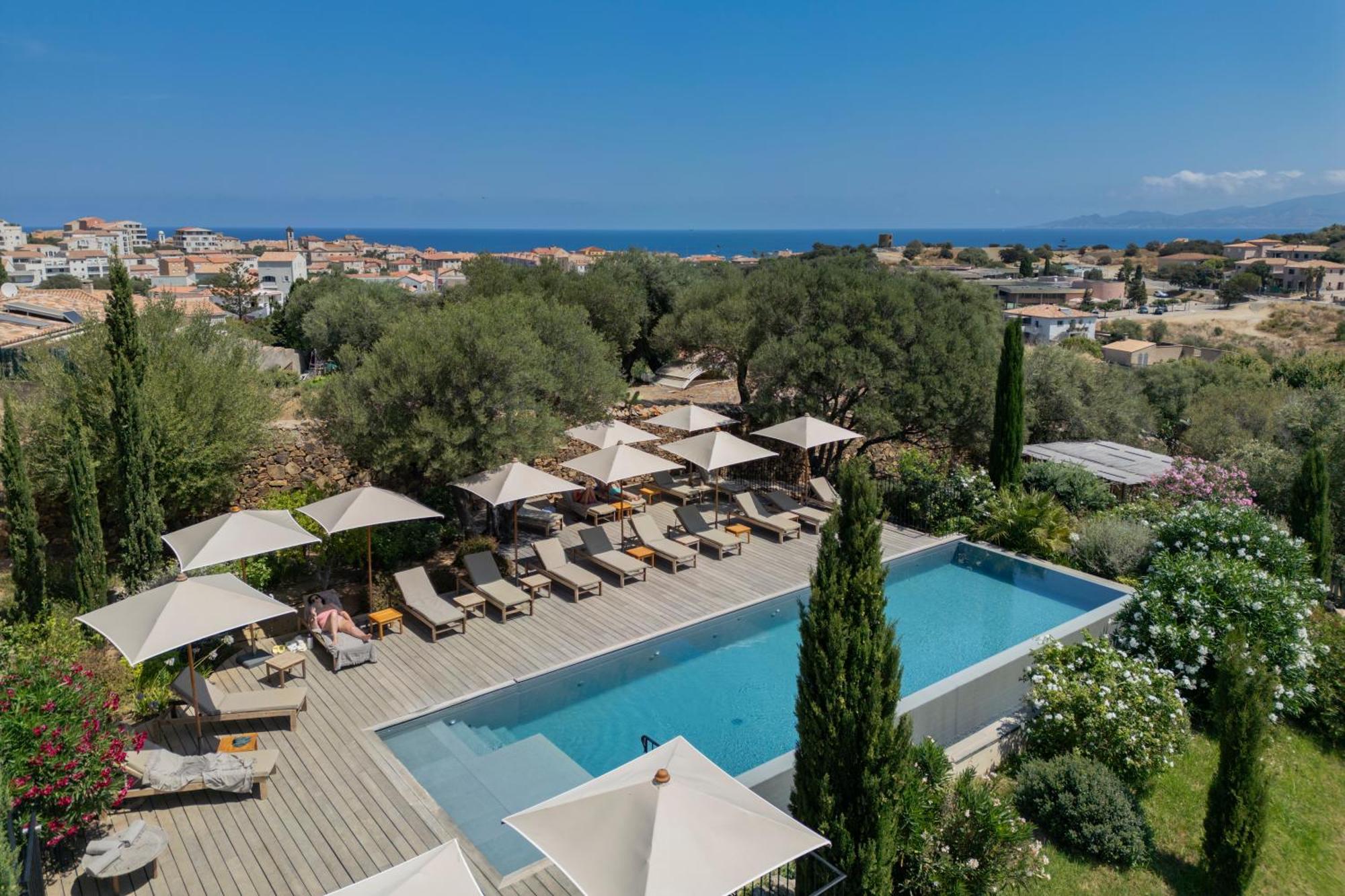Hotel Restaurant Villa Josephine LʼÎle-Rousse Zewnętrze zdjęcie